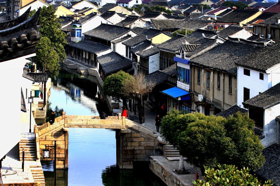 多家头部券商提示跨境ETF风险，交易所也对多只ETF异常交易从严认定