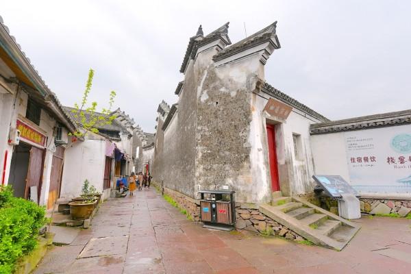 一词建言:科技招商
